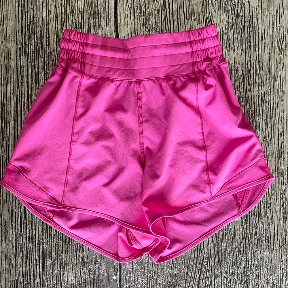 Lululemon Hotty Hot High Rise 4” Shorts ~ HOT PINK SIZE 0 ~ Lightly Used